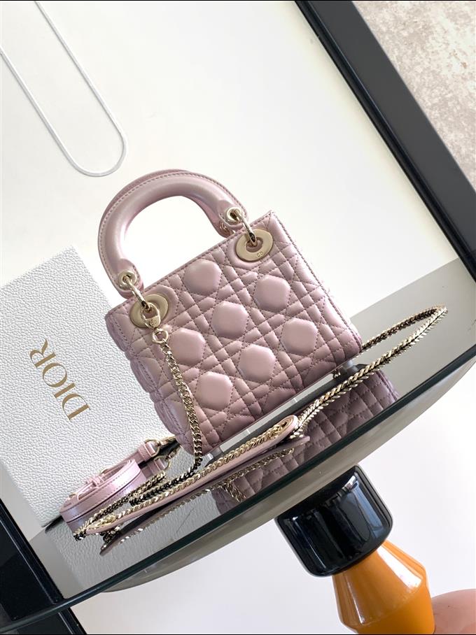 2025228Y600P222948170