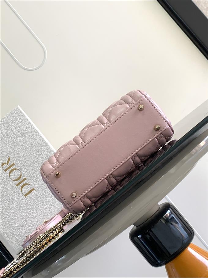 2025228Y600P222948186