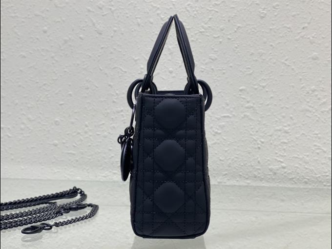 2025228Y650P222948313