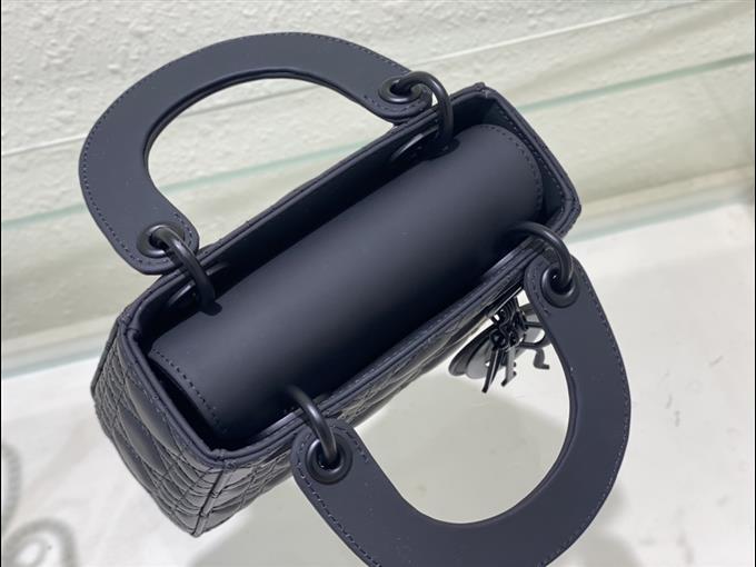 2025228Y650P222948376