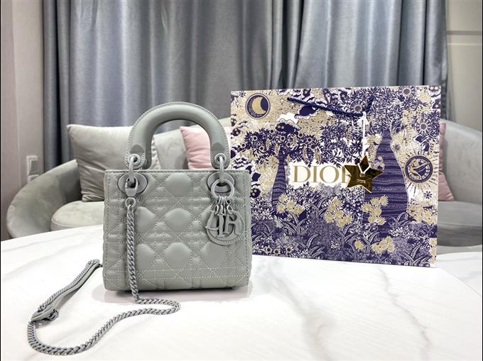 2025228Y650P222948424