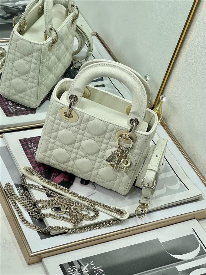 2025228Y650P222949251