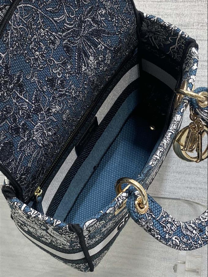 2025228Y650P222949676