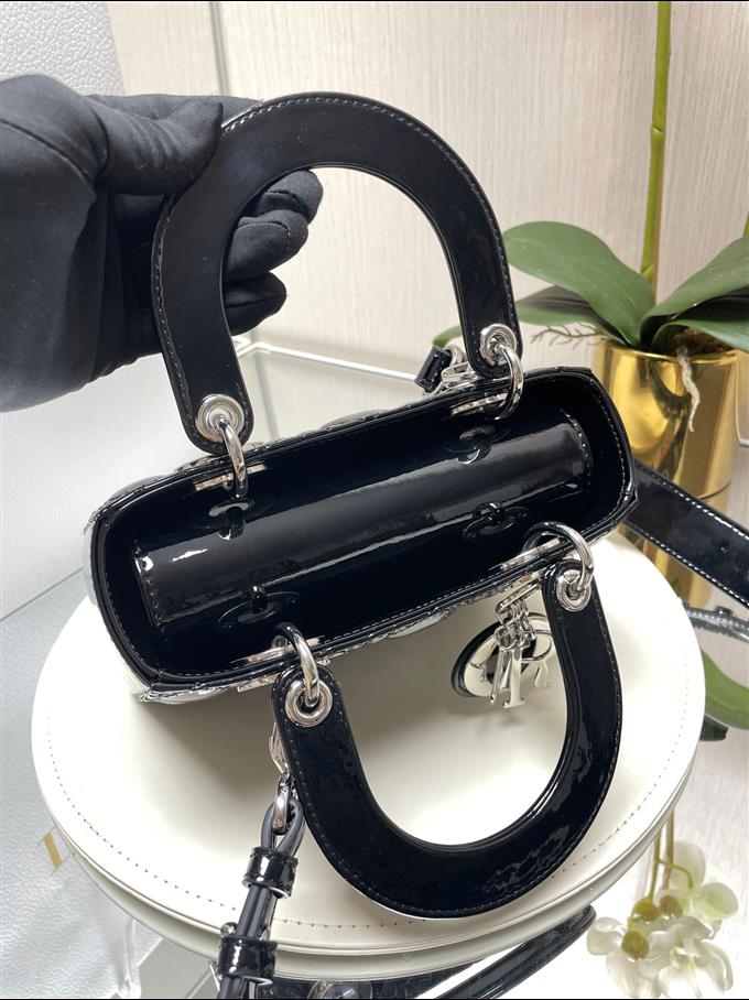 2025228Y650P222950704