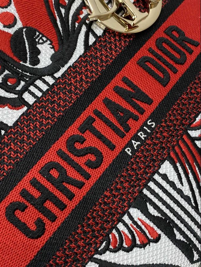 2025228Y650P222950799