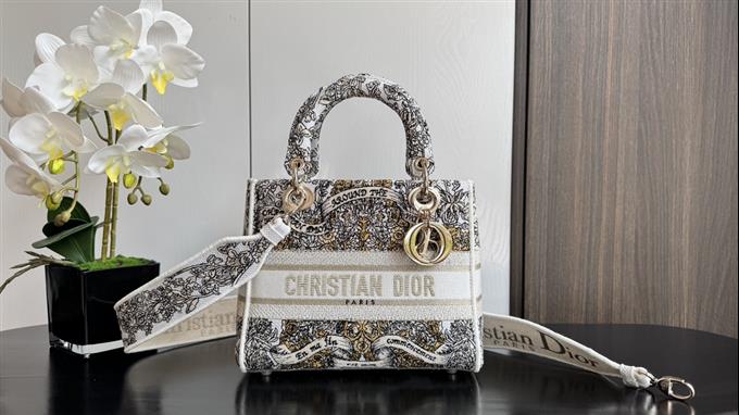 2025228Y650P222951335