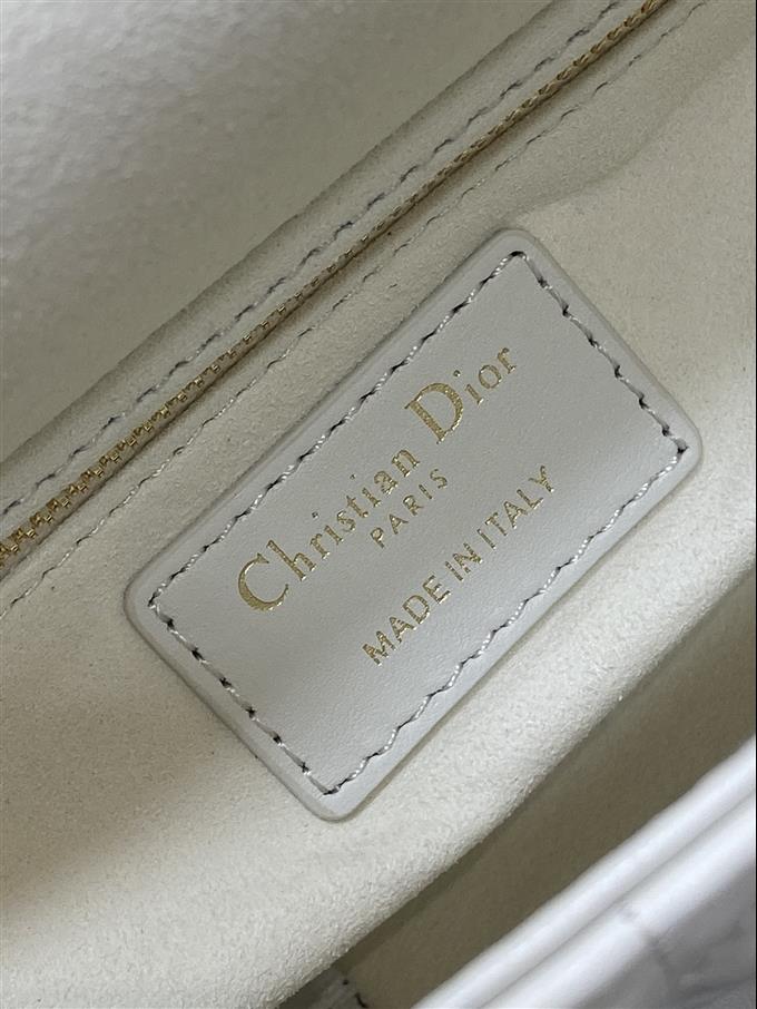 2025228Y650P22295134