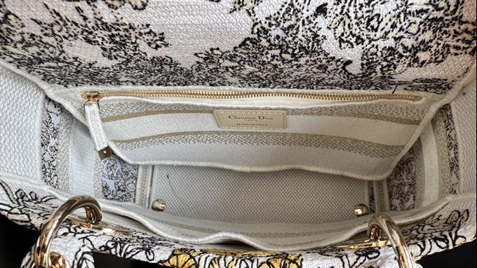 2025228Y650P222951444