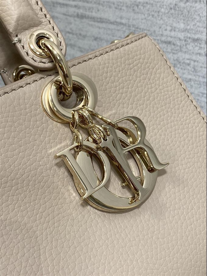 2025228Y700P222422416