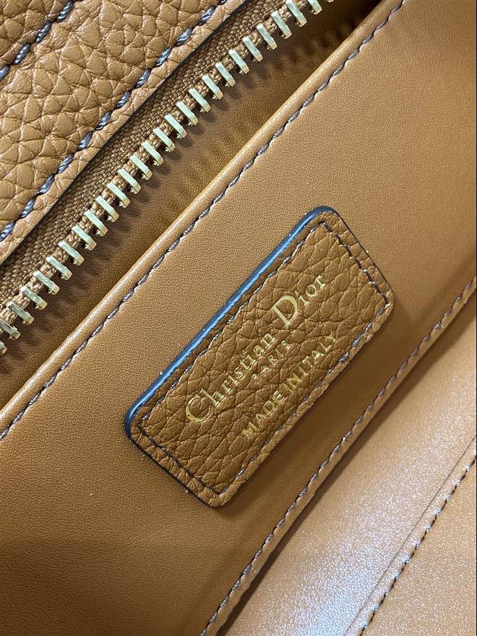 2025228Y700P222422650