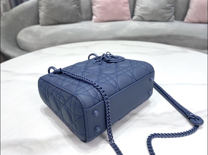 2025228Y700P222951994