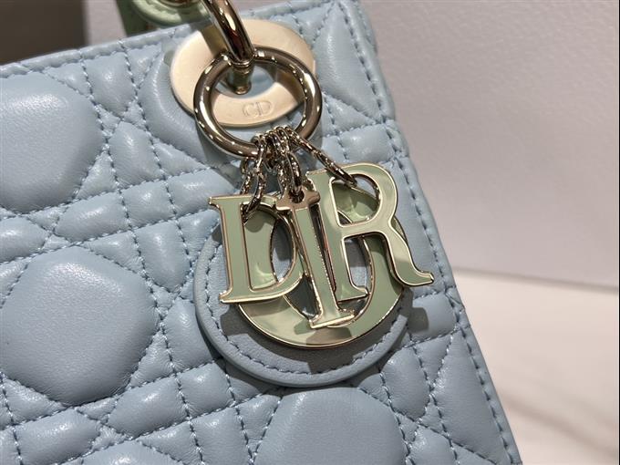 2025228Y700P222952372