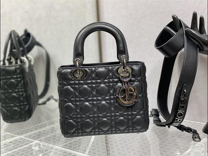 2025228Y700P222959884