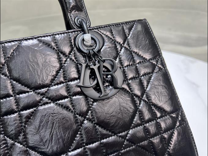 2025228Y750P222422853