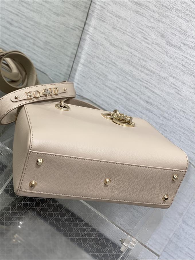 2025228Y750P222423181