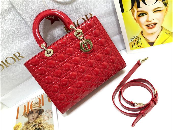 2025228Y880P211824364