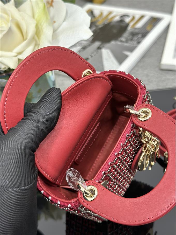 2025228Y1150P222943601