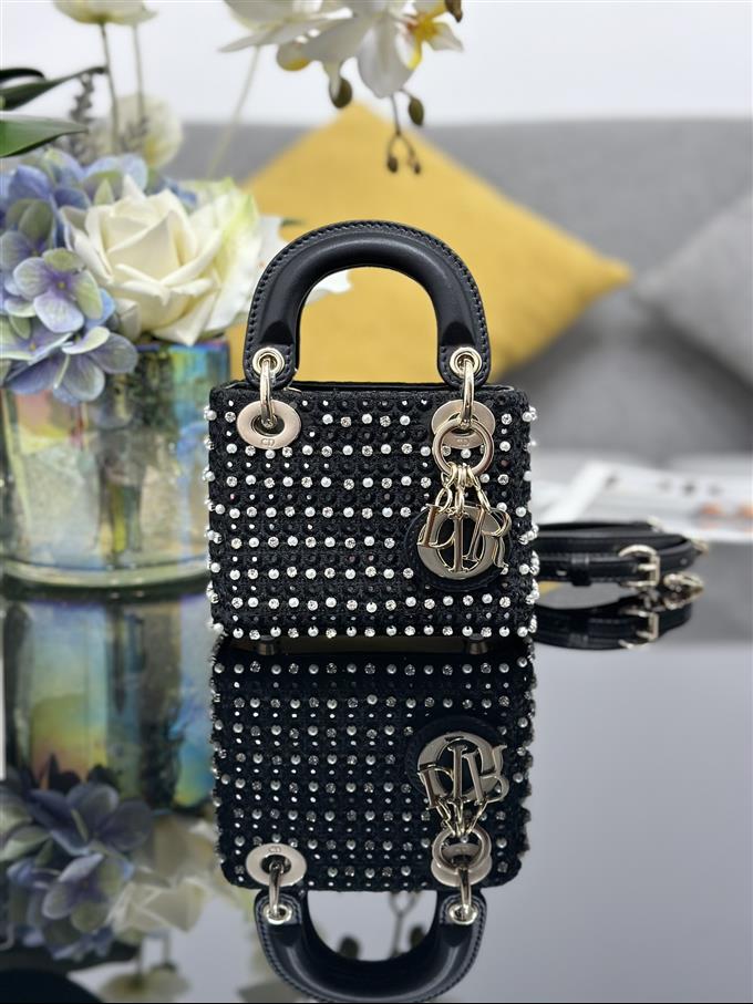 2025228Y1150P222943777