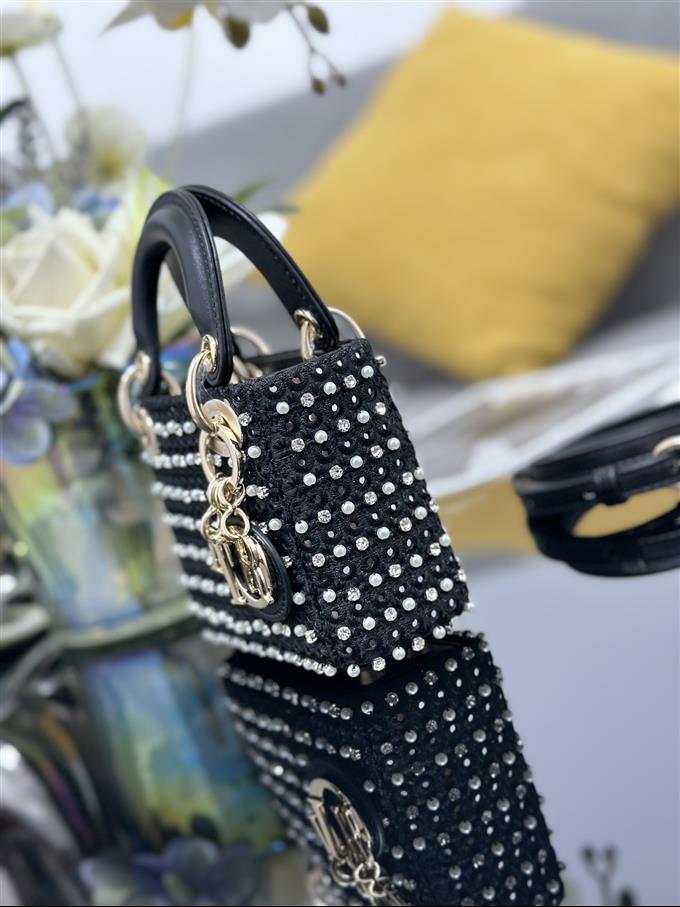 2025228Y1150P222943809