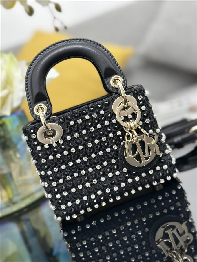 2025228Y1150P222943840