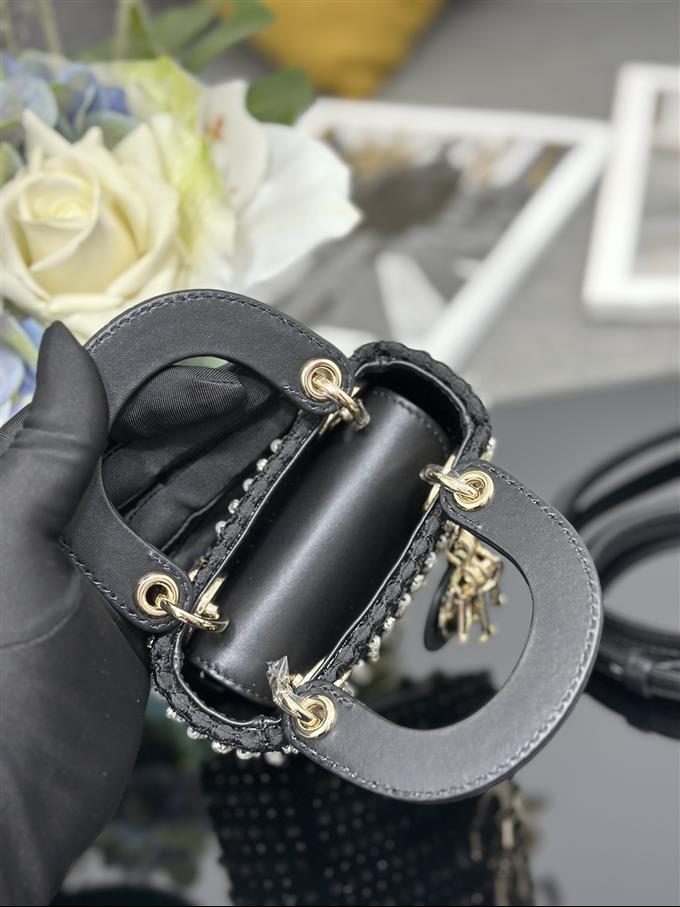 2025228Y1150P222943871