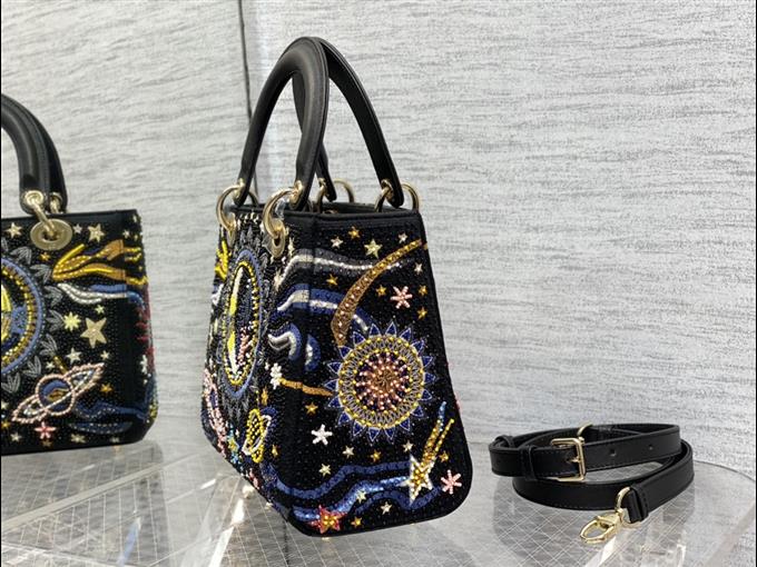 2025228Y1150P222943999