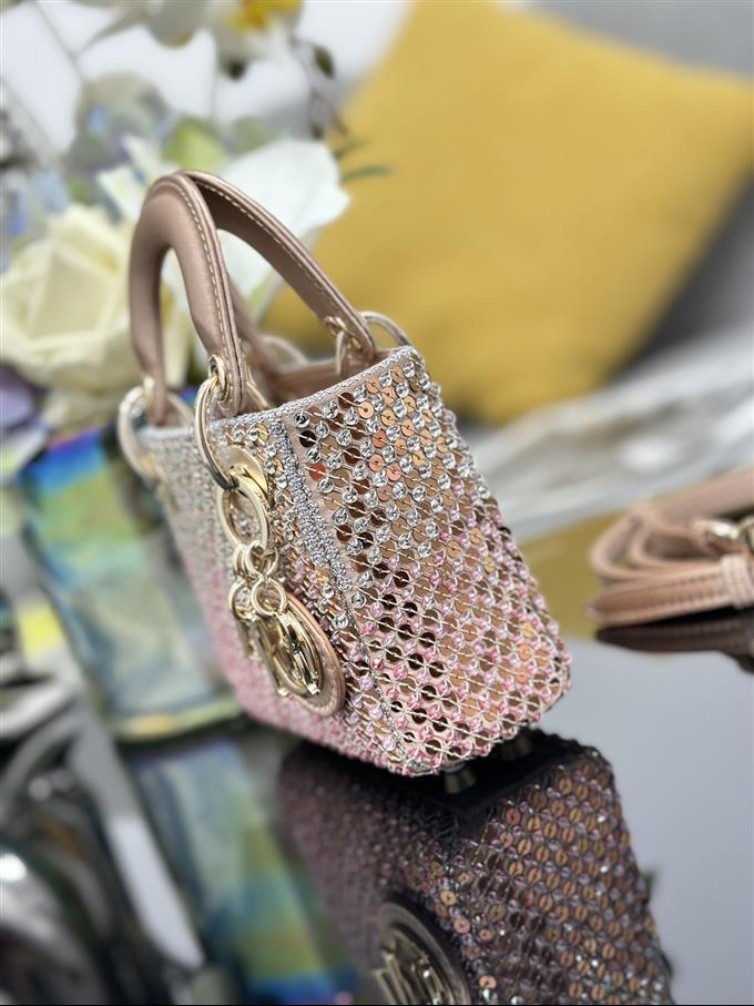 2025228Y1250P222957764