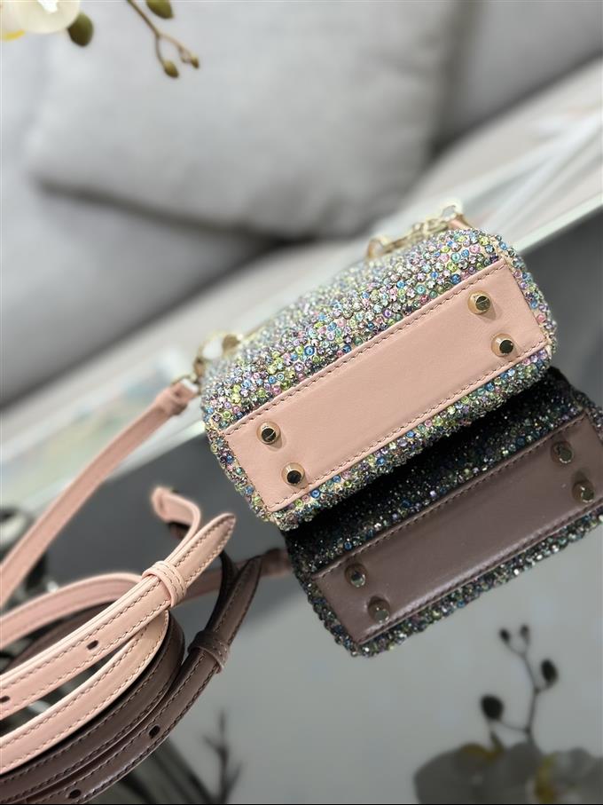 2025228Y1300P222958234