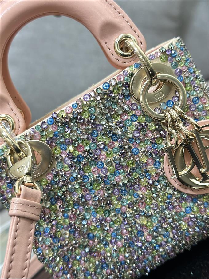 2025228Y1300P222958250