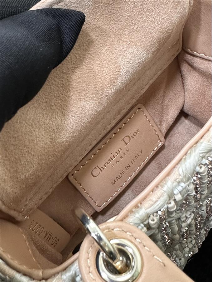 2025228Y1300P222958615