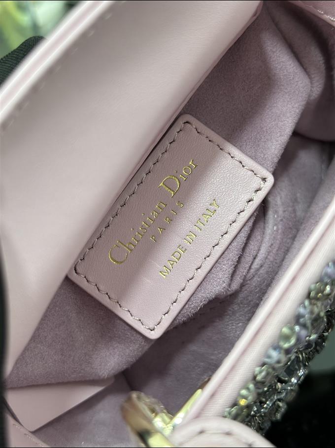 2025228Y1400P222945180