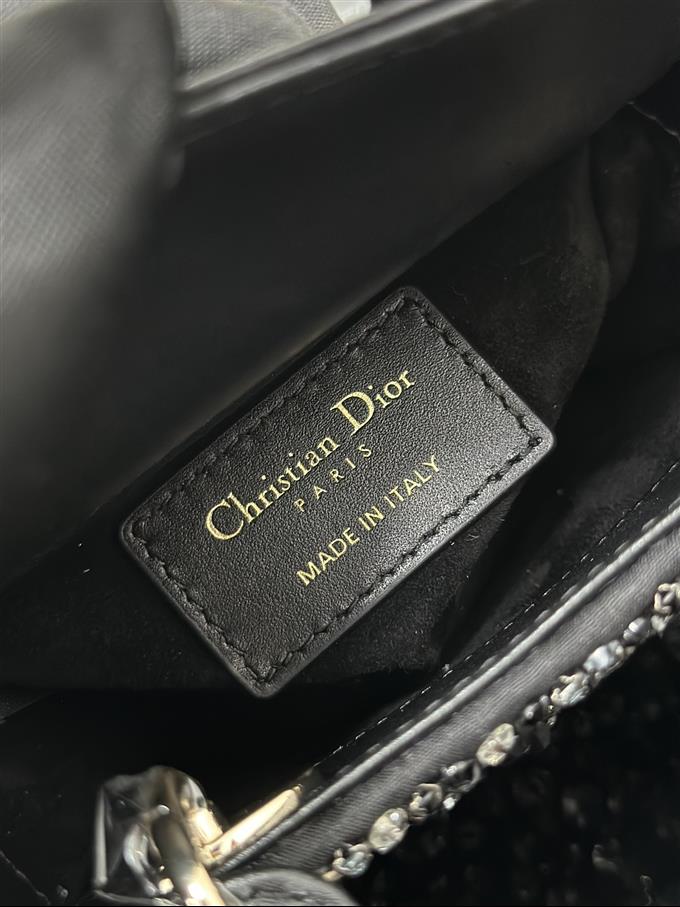 2025228Y1460P222959186