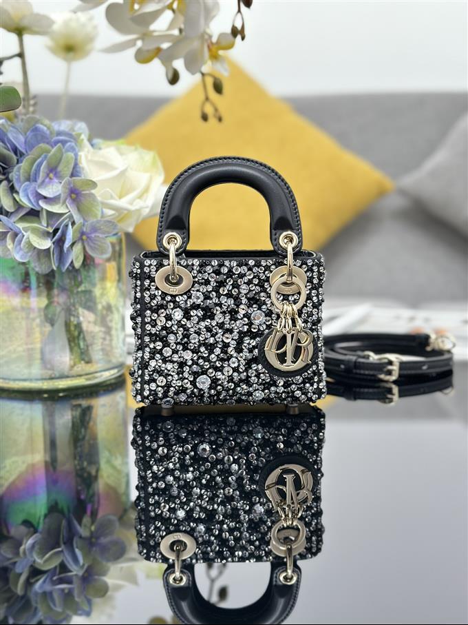 2025228Y1460P22295960