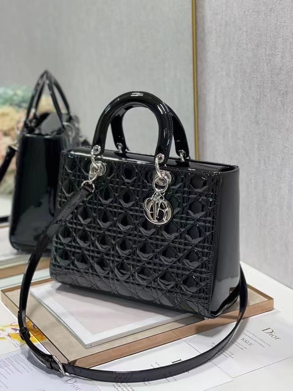 2025228Y880P222953341