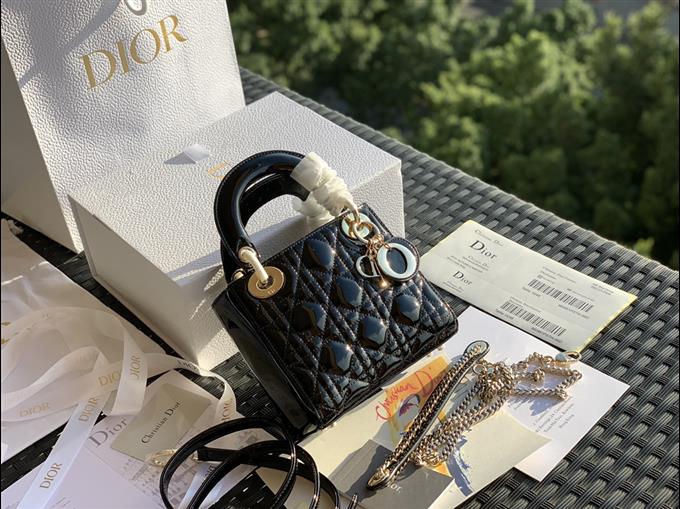 2025228Y900P222942208