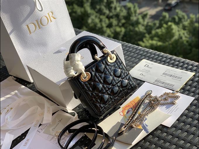 2025228Y900P222942240