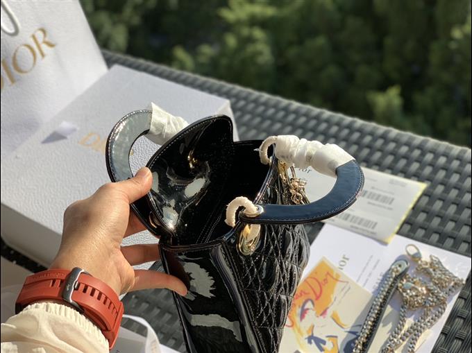 2025228Y900P222942287