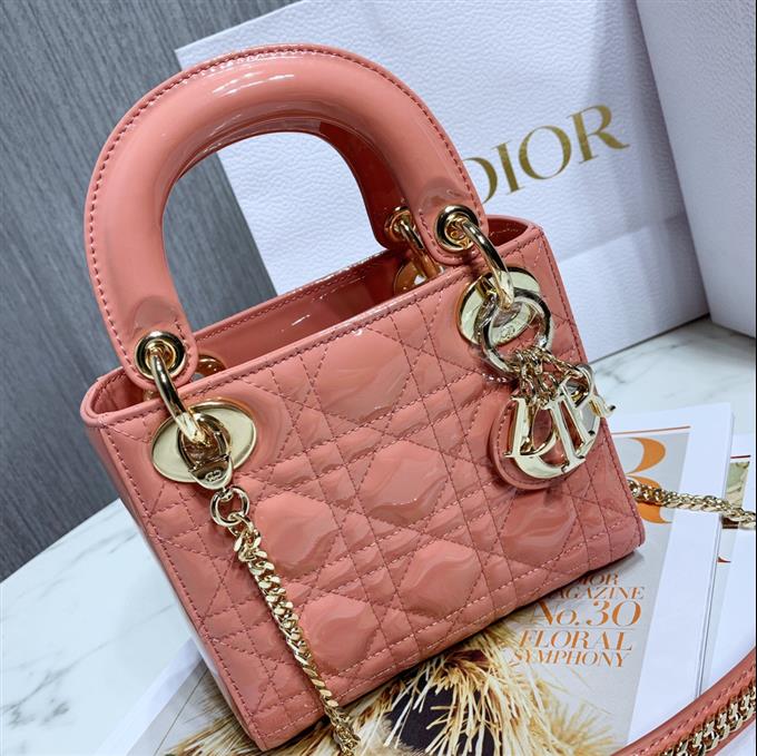 2025228Y900P222954366