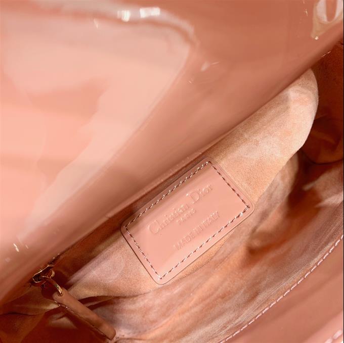 2025228Y900P222954557