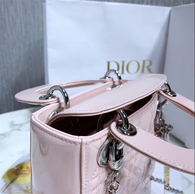 2025228Y900P222954643