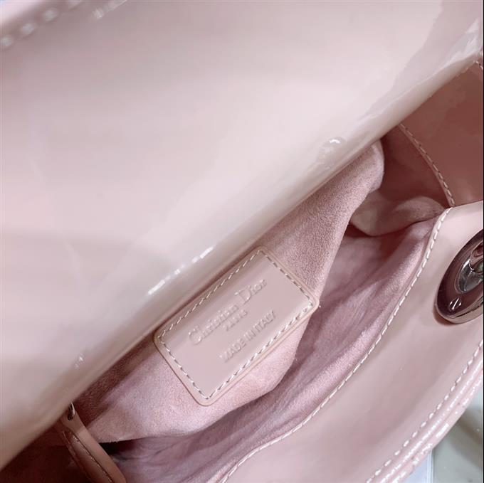 2025228Y900P222954677