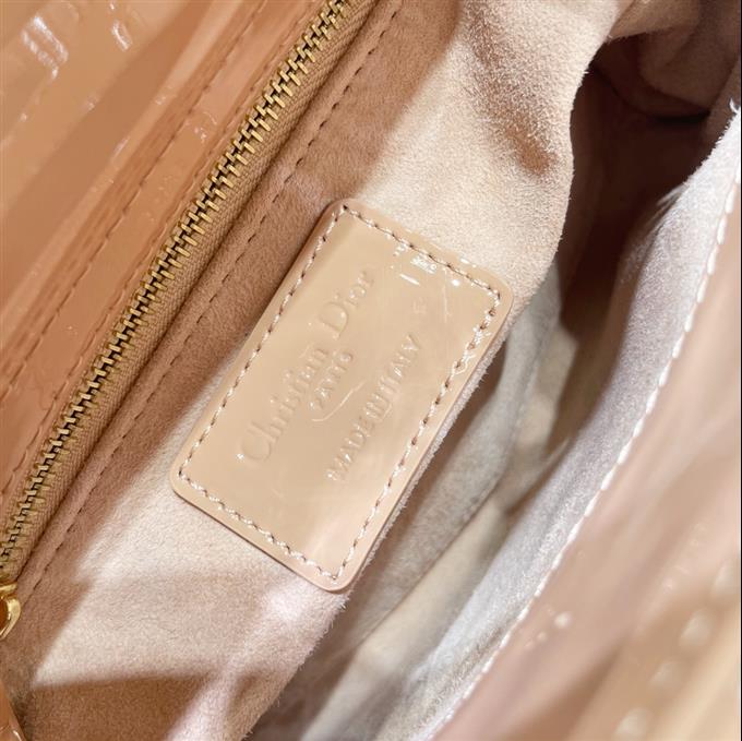 2025228Y900P222954932