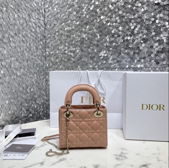 2025228Y900P222954946