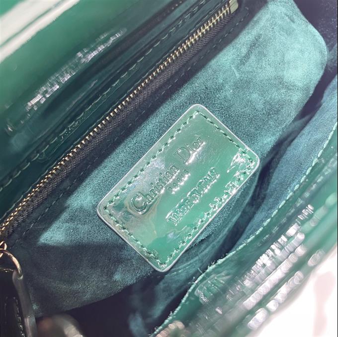 2025228Y900P222955308