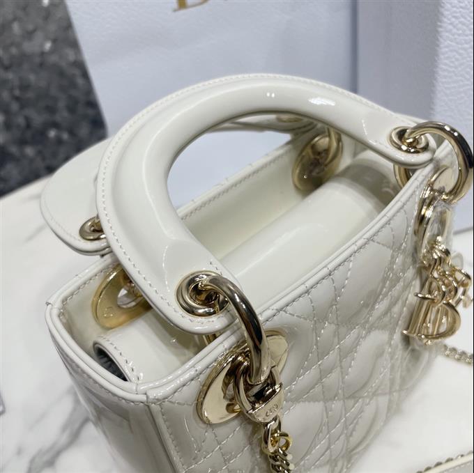 2025228Y900P222955403