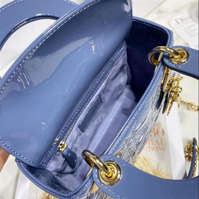 2025228Y900P22295555