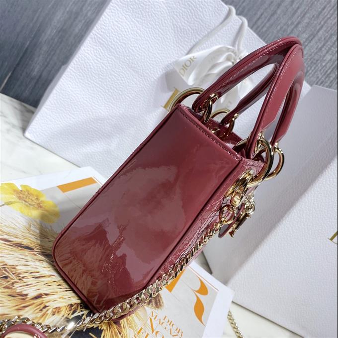 2025228Y900P222955799