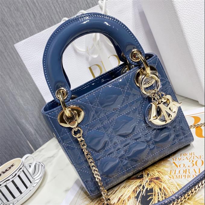 2025228Y900P22295586