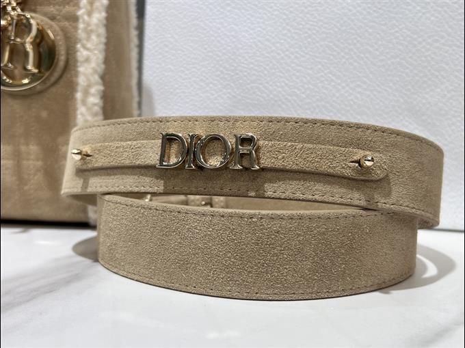 2025228Y900P222955943