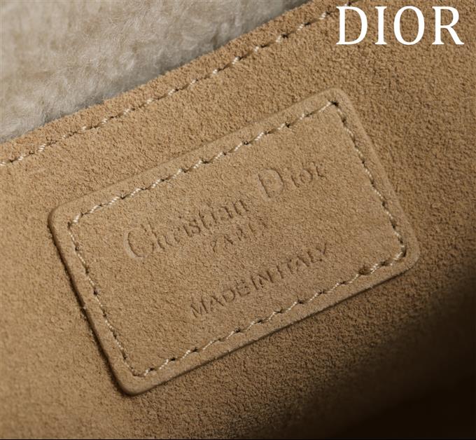 2025228Y900P222956165